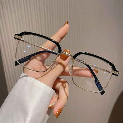 Stylish photochromic prescription glasses for men and women, anti-blue light, anti-fatigue, and sophisticated women's reading glasses.